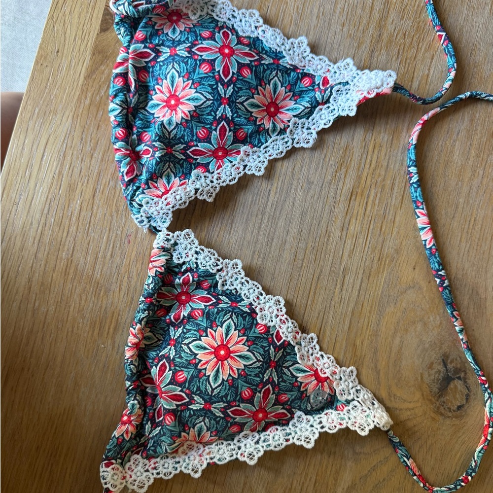 Floral Lace Trim Bikini Top